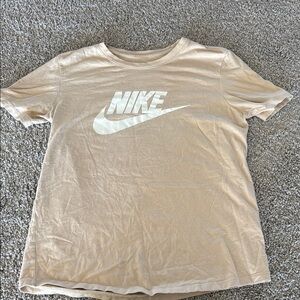 Nike Beige T-Shirt